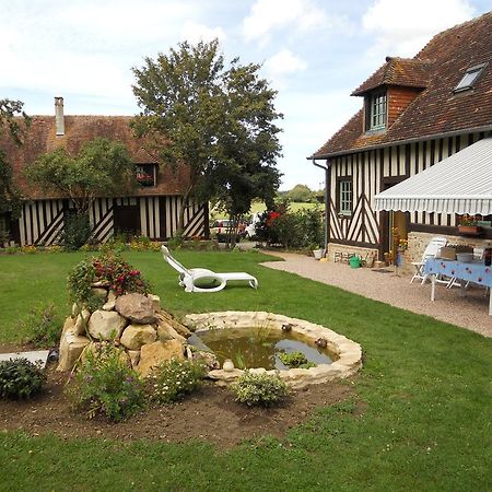La Baronnie Bed and Breakfast Vieux-Pont Esterno foto